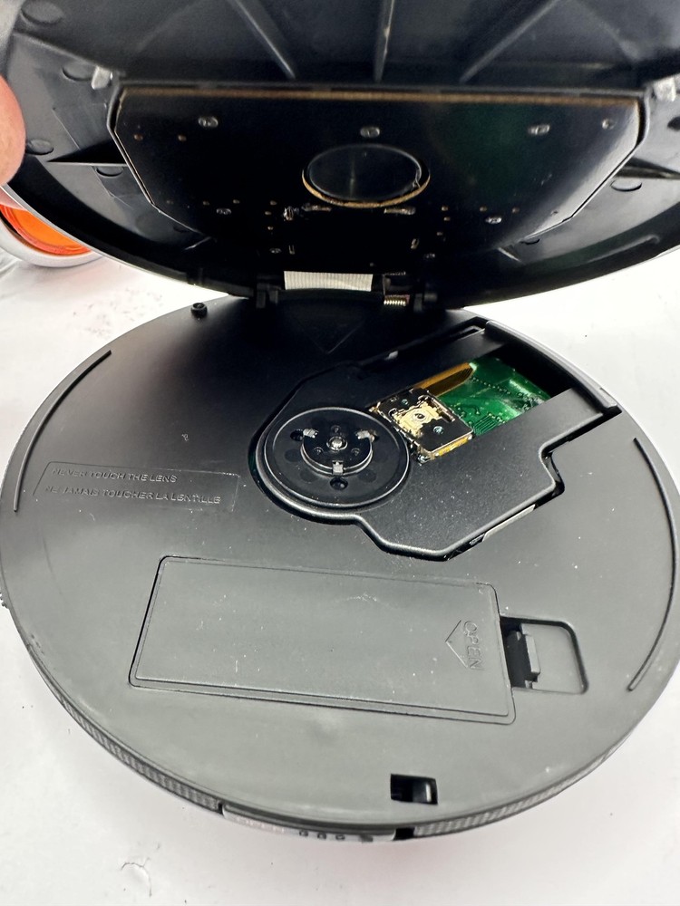 Harley-Davidson | Model: HDCDE45R Slim CD Player