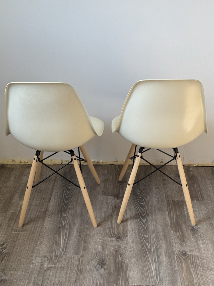 Eames Molded Plastic Side Chairs Set-of-4