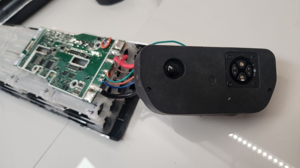 Boosted Scooter Battery Casing Hardware Cell Holders BMS Board – Parts Only