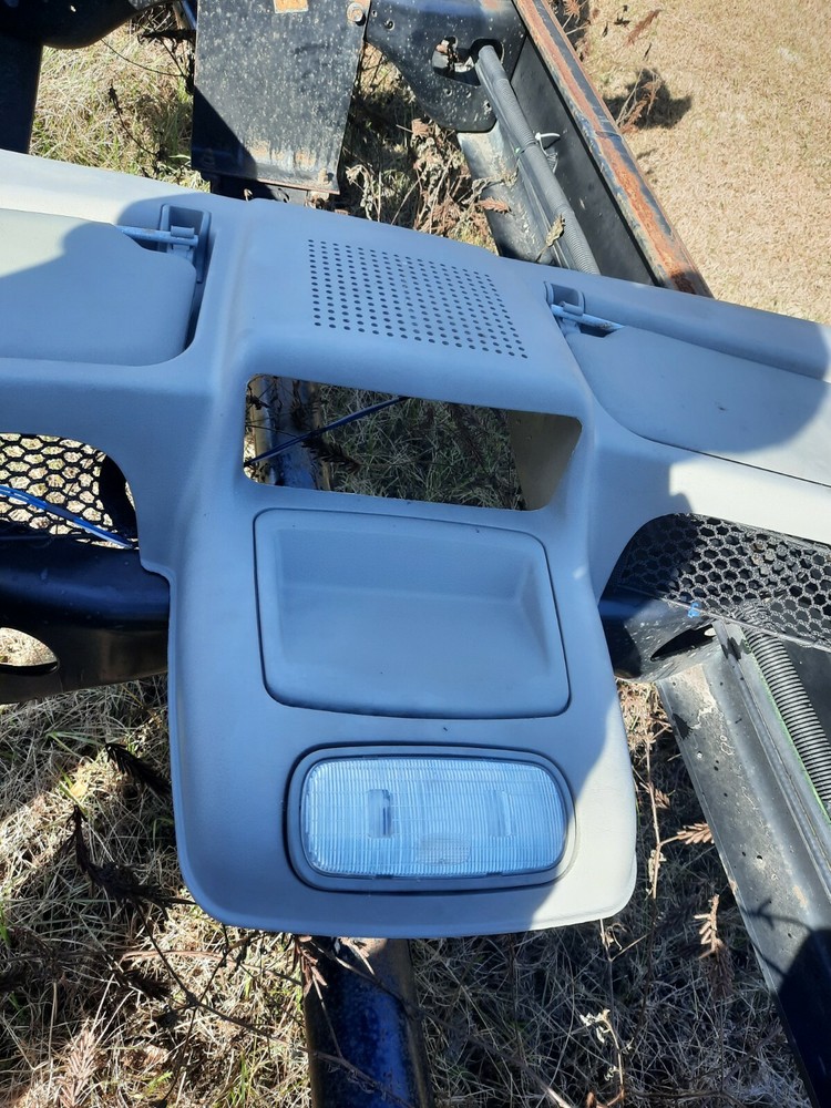 INTERNATIONAL 4300 Overhead Console w/ Visors - 3615203C92
