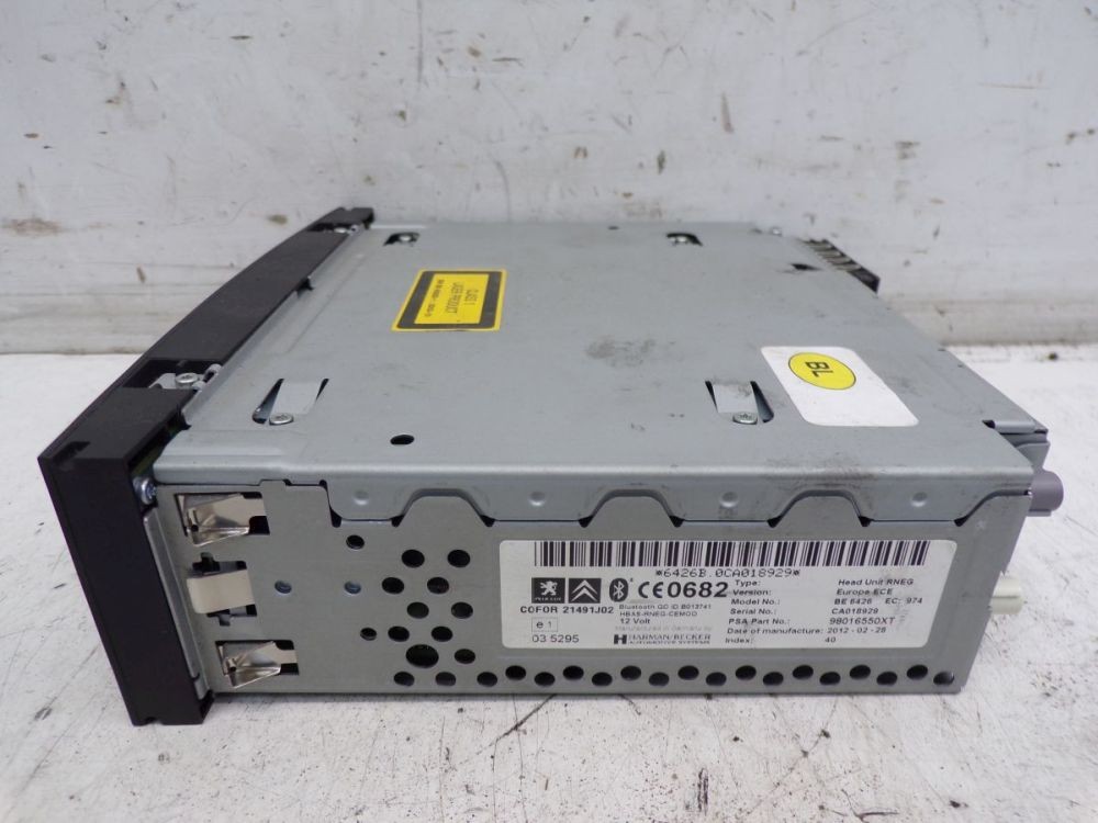 Radio/Navigation System Combination CD Bluetooth, Code Not Available! fits