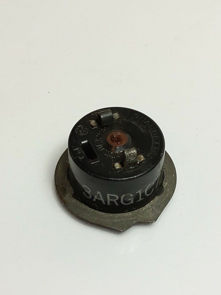 KLIXON MOTOR PROTECTOR 3ARG1C7 (NOS)