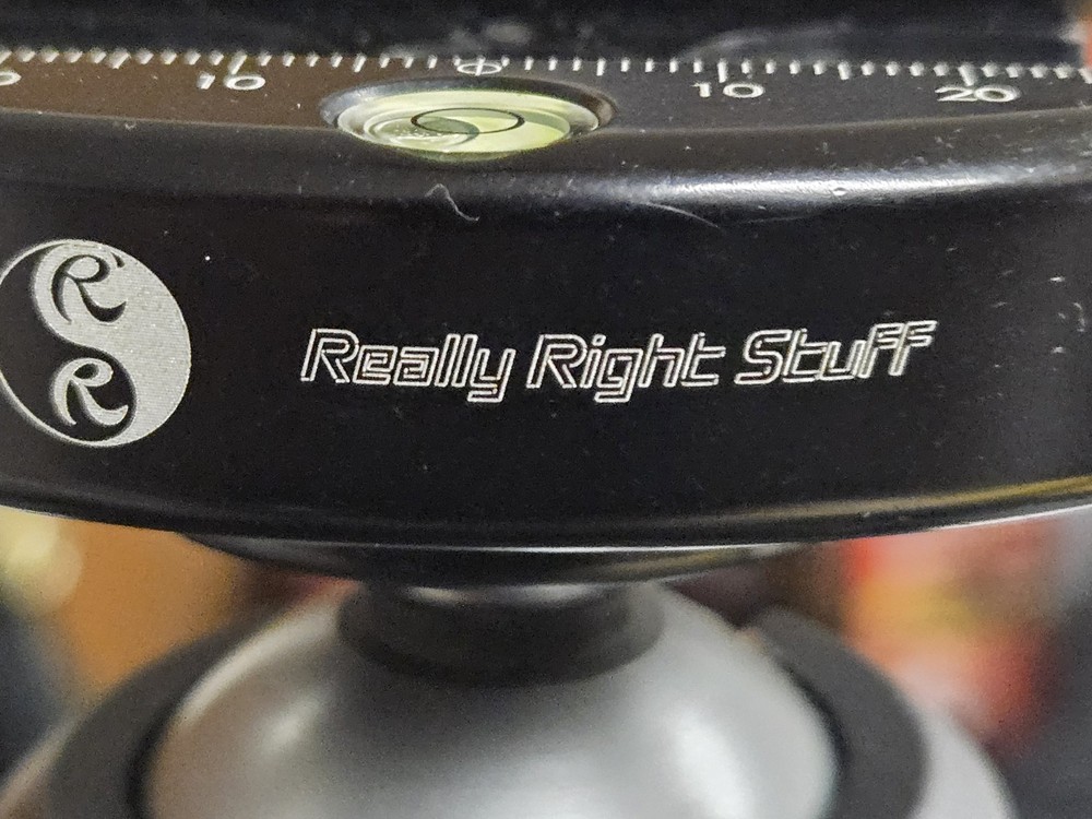 Bogen Manfrotto 3221 tripod w/ FLM Centerball 43FT Head