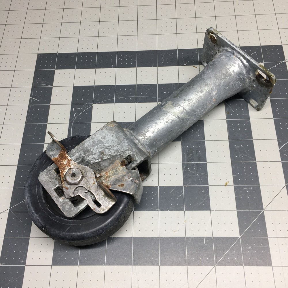 PITCO OEM B3902304 9" Rigid Caster Locking #2