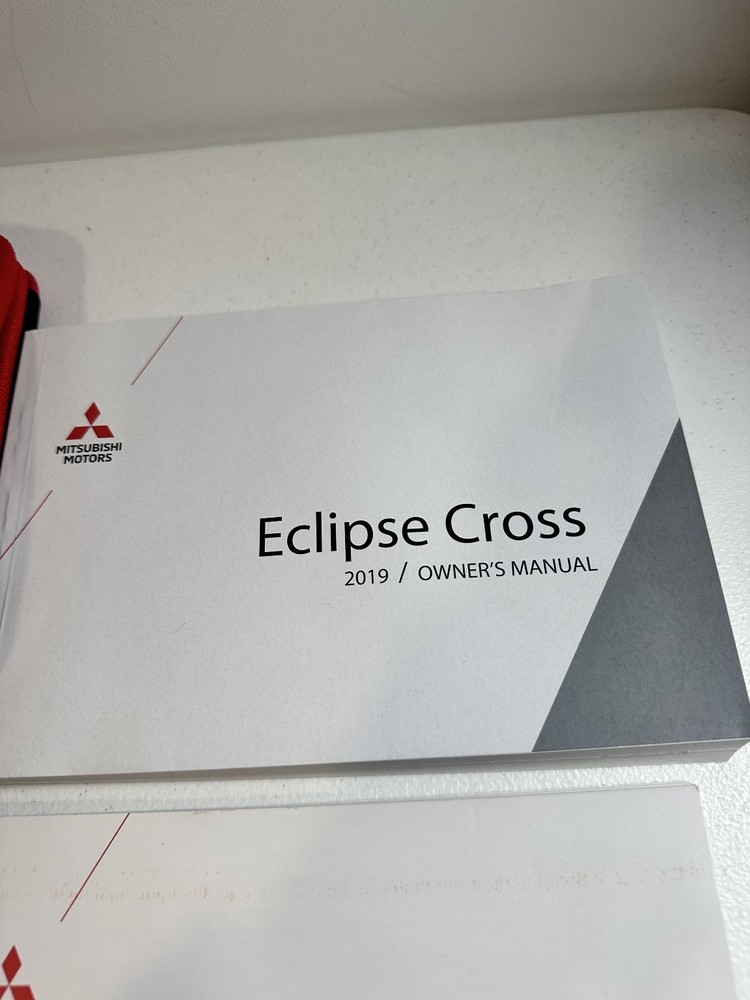 2019 Mitsubishi Eclipse Cross Owner's Manual Set