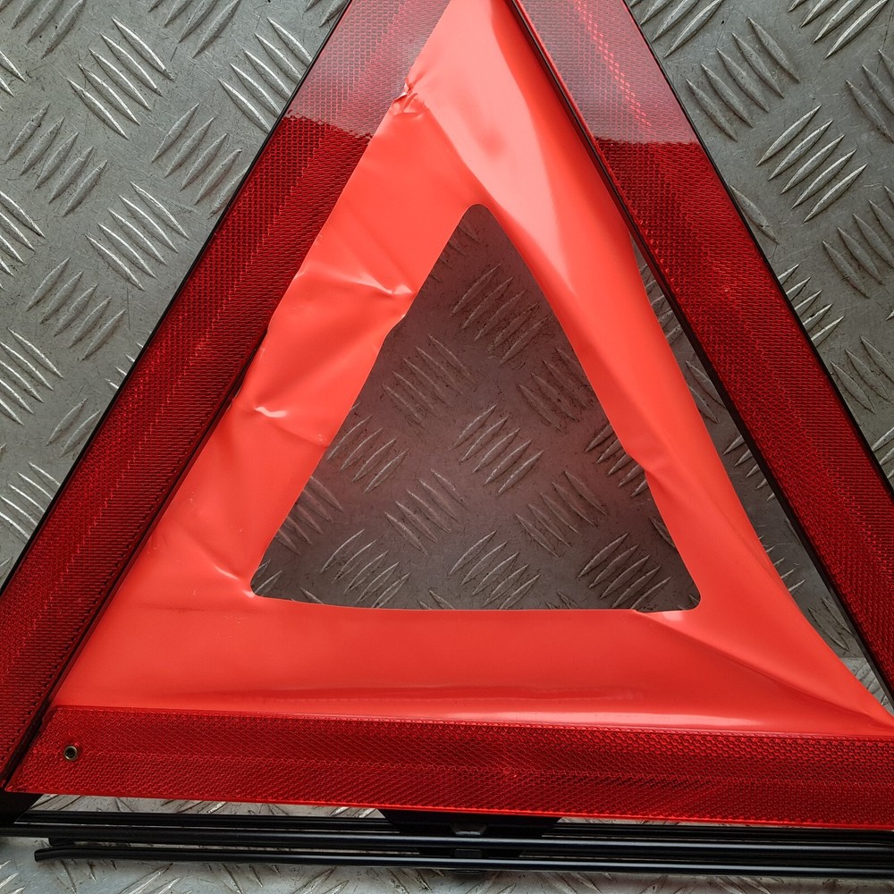 2006 BMW E53 X5 HAZARD WARNING TRIANGLE 1095457 *13