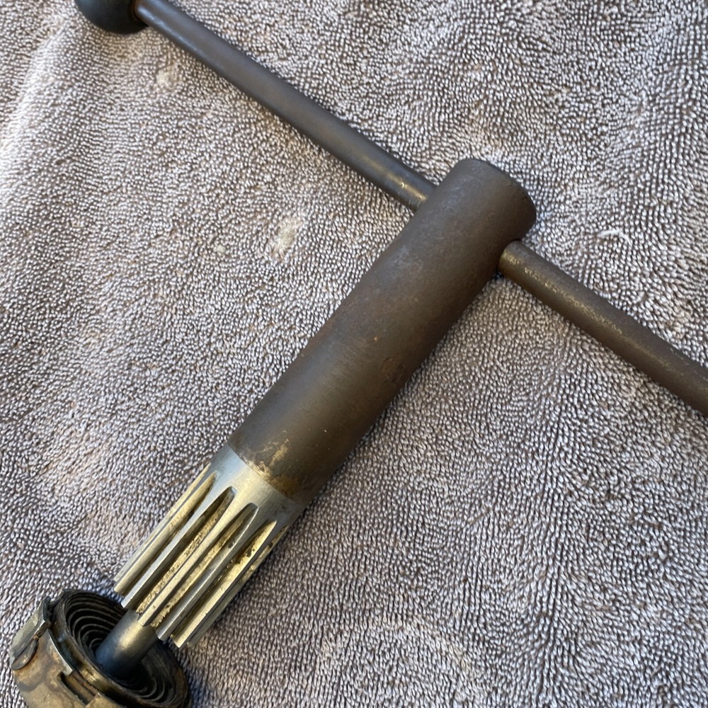Rockwell DP220 Feed Handle With Return Spring Used.