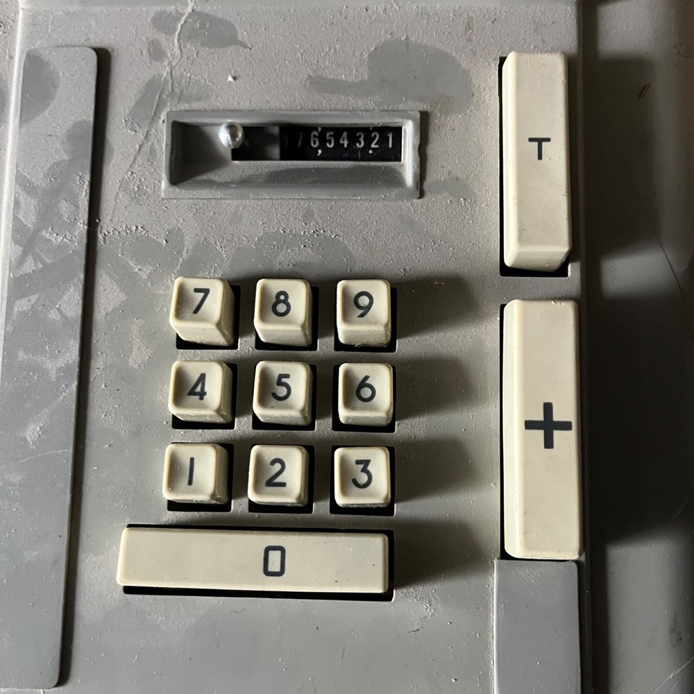 Vintage Remington Adding Machine Model Number 102 - crack