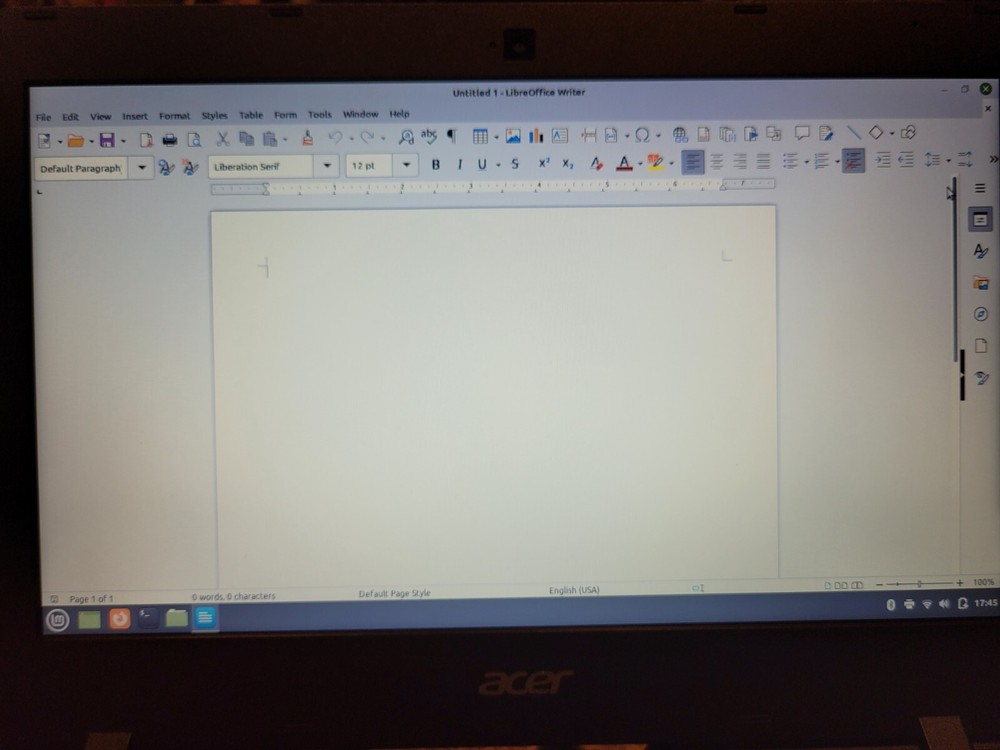 Linux Mint 21 Cinnamon "Vanessa" x64 Bootable on 4G USB Stick!
