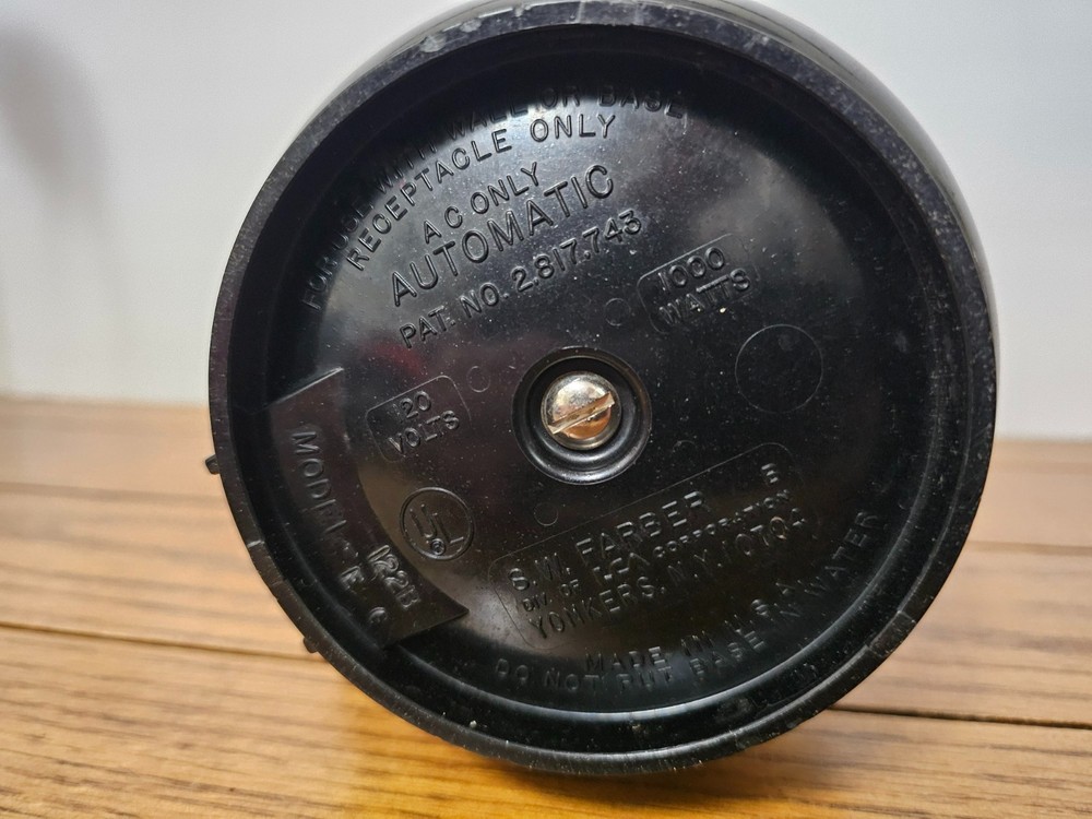 VINTAGE FARBERWARE #122B 12 CUP COFFEE POT TESTED