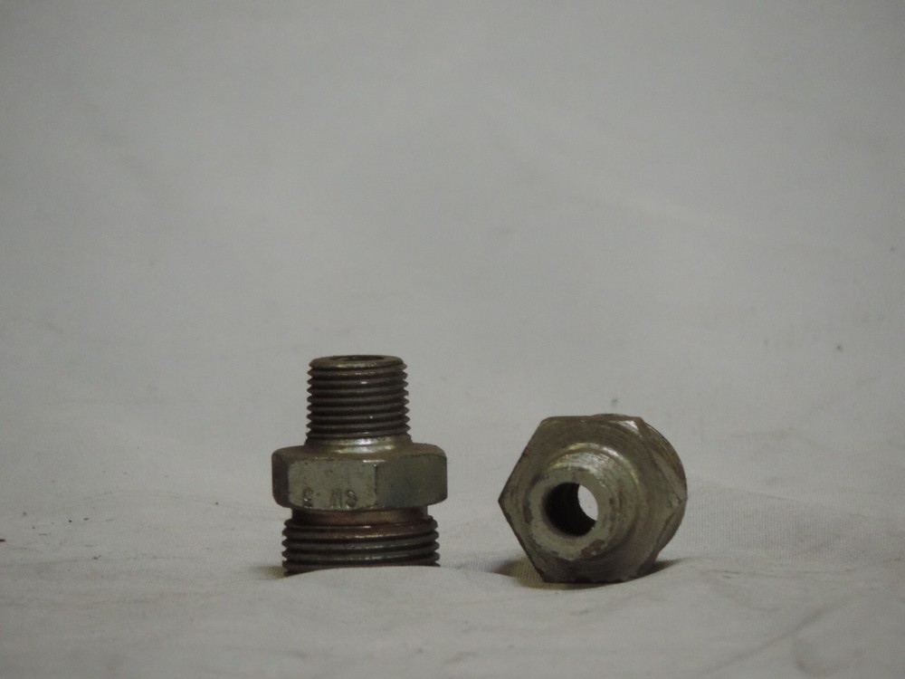 DIXON GM3 1/2" Boss Male Spud, Ground Joint Type, Wing Nut Thread x MPT, 2 pack
