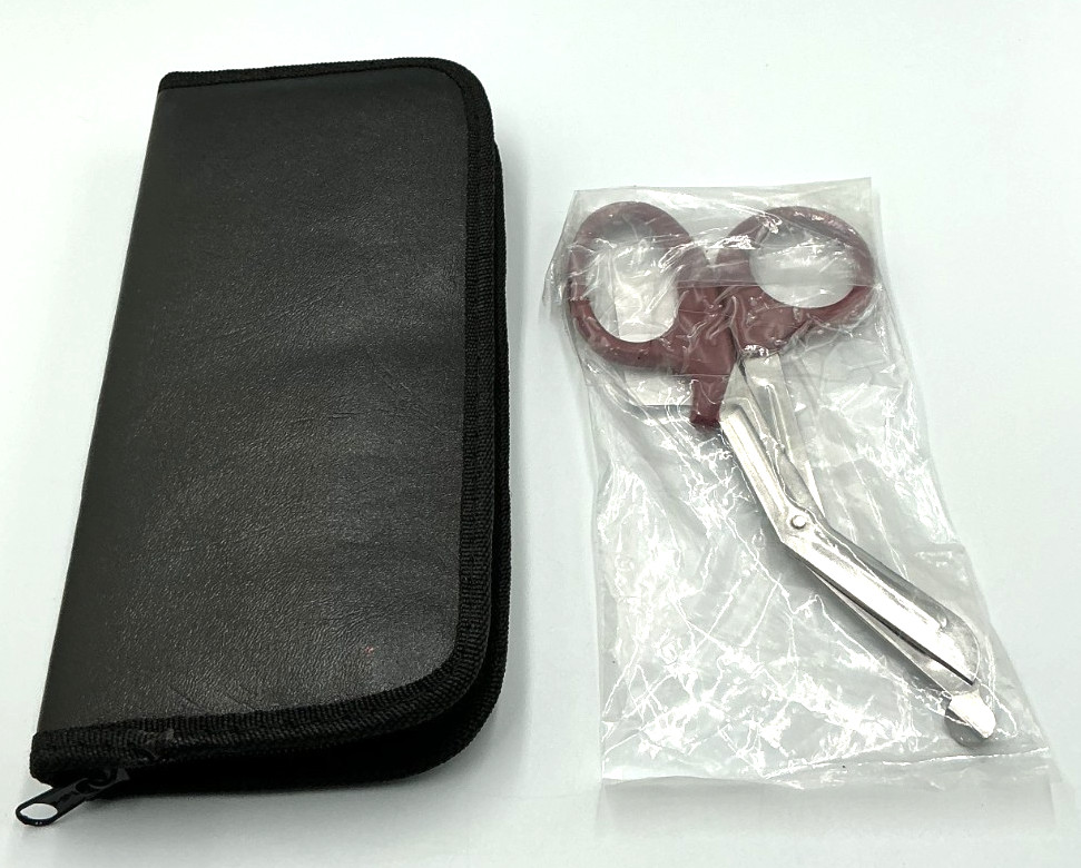 Silver & Black diagnostic kit Taylor Hammer, Penlight, scissors etc.....
