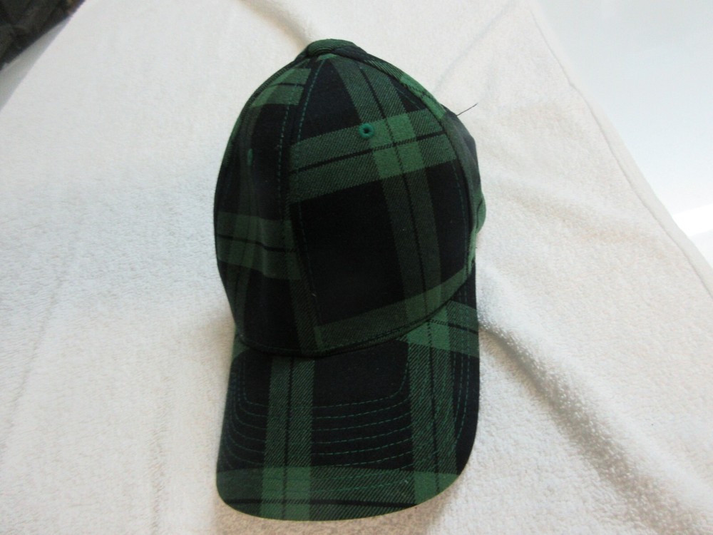 Flex Fit , Hunting Hat / Cap L-XL , Never Worn