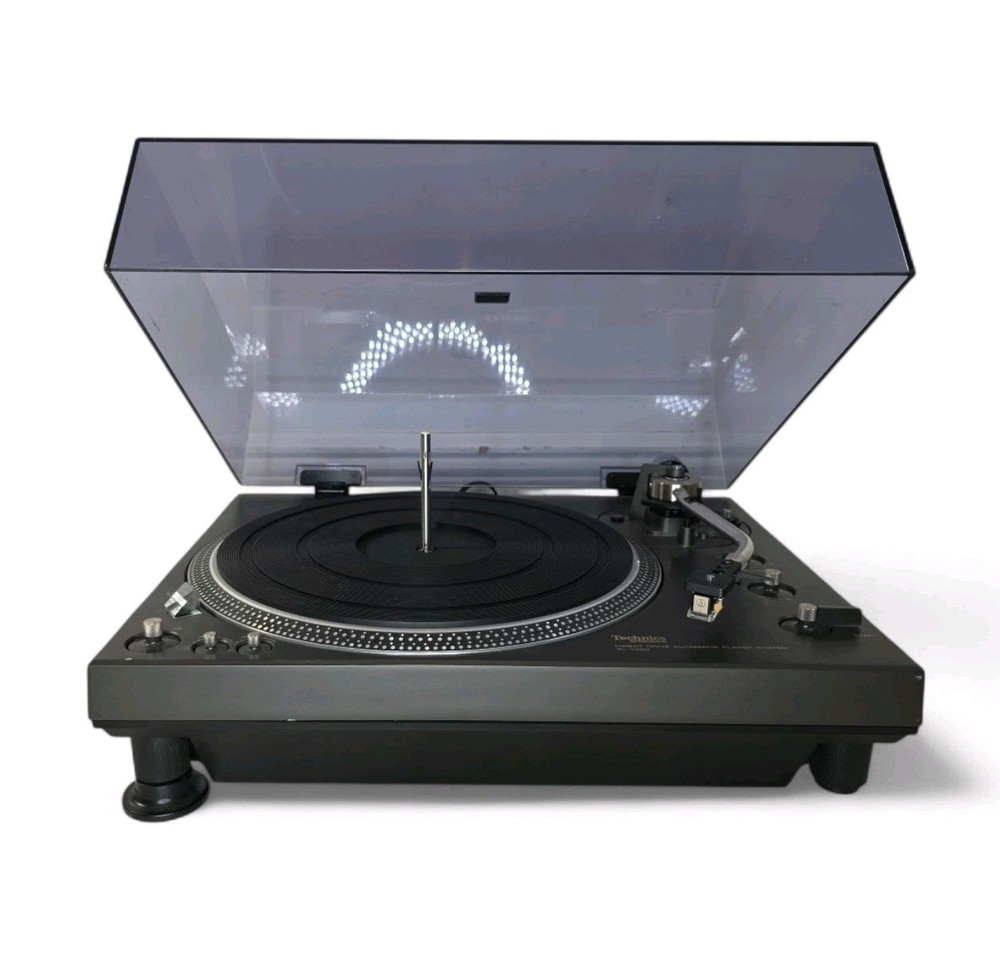 Technics SL-1350 Direct Drive Automatic Turntable *READ*