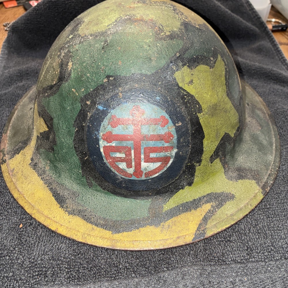 WW1 US HELMET-CAMO W/LINER & STRAP