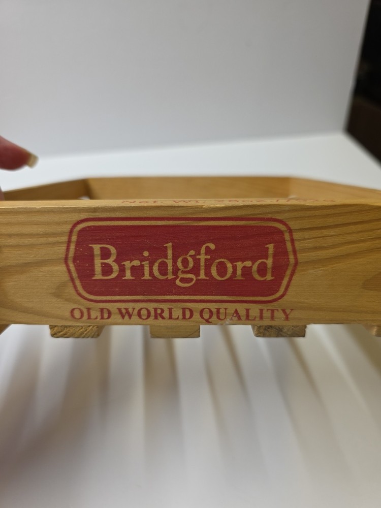 Small/medium Bridgford Box