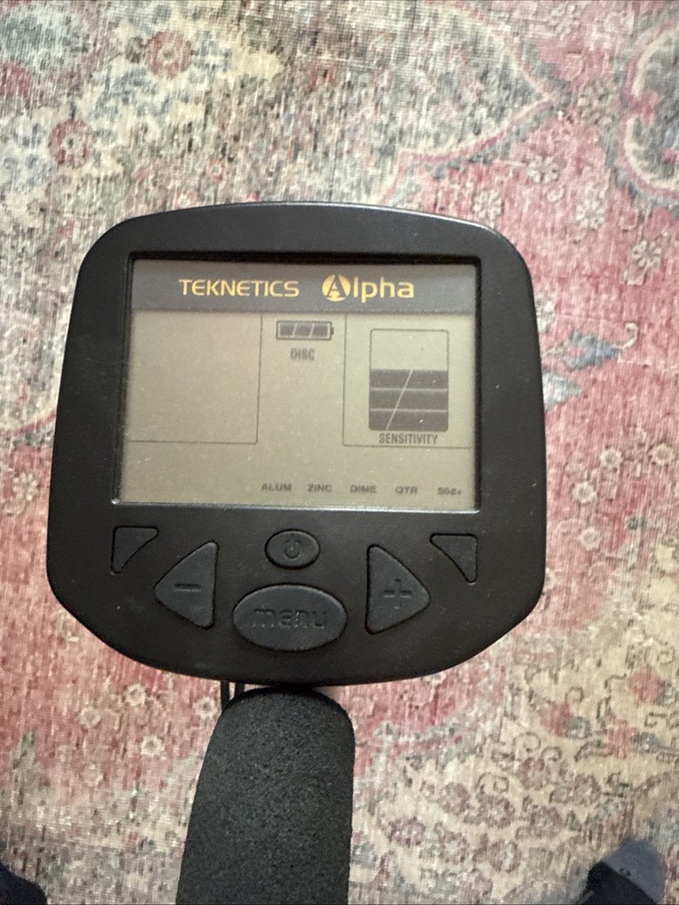 TEKNETICS Alpha Metal Detector