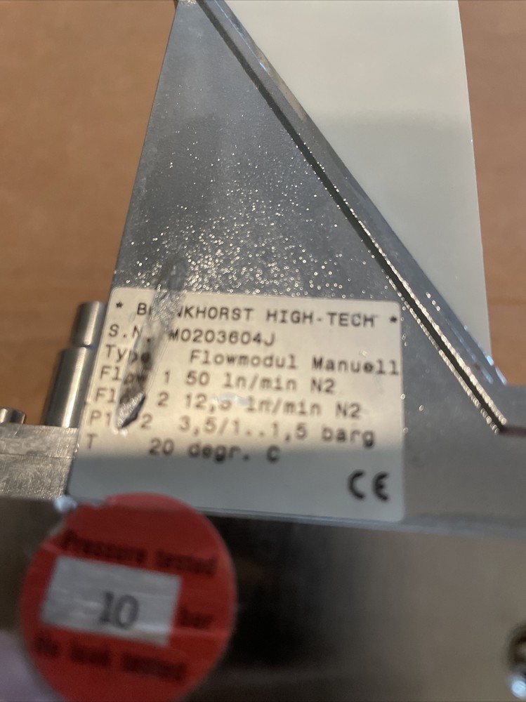 BRONKHORST MASS FLOW METER/CONTROLLER N2 50LN/MIN A15