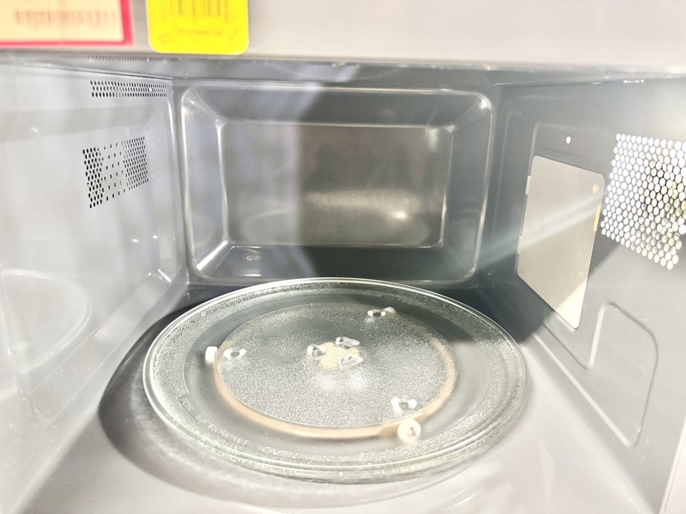 Breville Compact Wave Soft Close Microwave