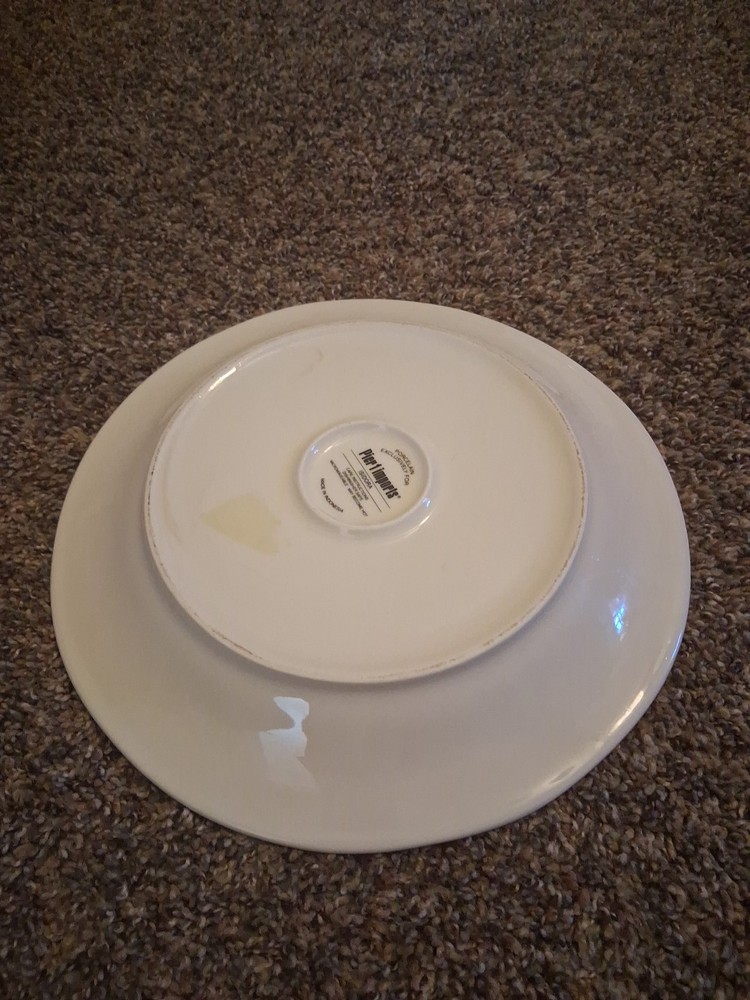 Pier 0ne Serving Plate Isadora 11in. Round
