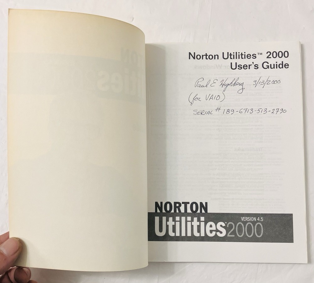 Norton Utilities 2000 v4.5 User’s Guide Symantec Windows 95/98 Reference Manual