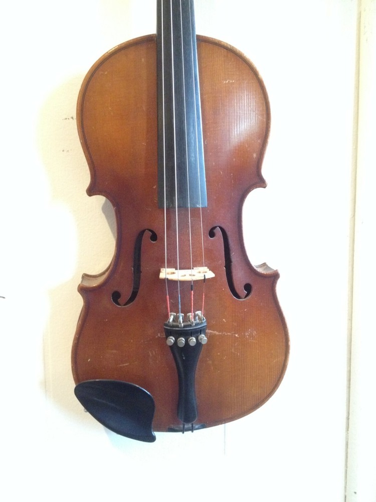 Violin labeled Mittenwald Bayern unknown model
