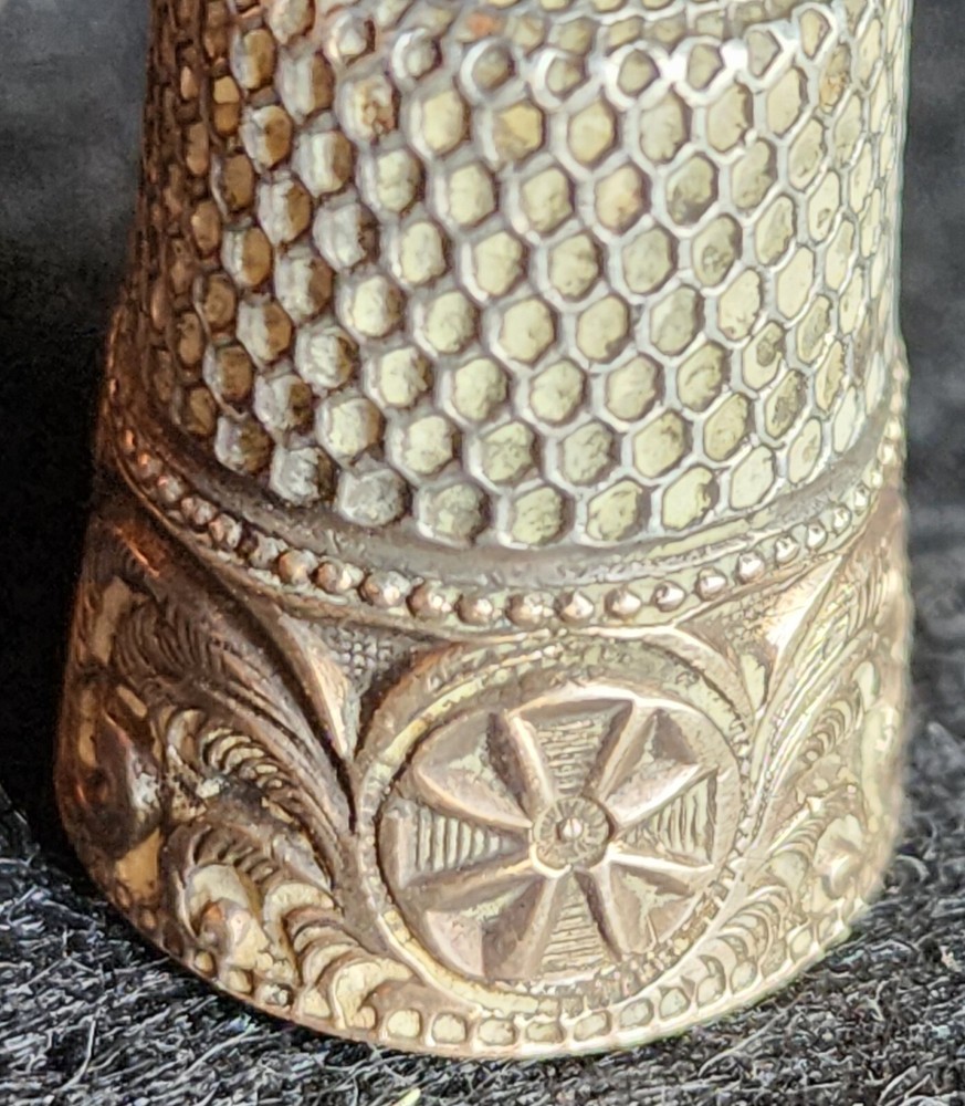 Sterling & 14K Gold Etched Scenes  Thimble