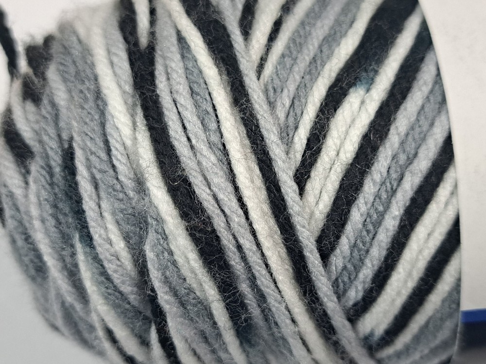 Mainstays Crochet Thread Medium 4 100% Acrylic Black Multi 285 yd Ball