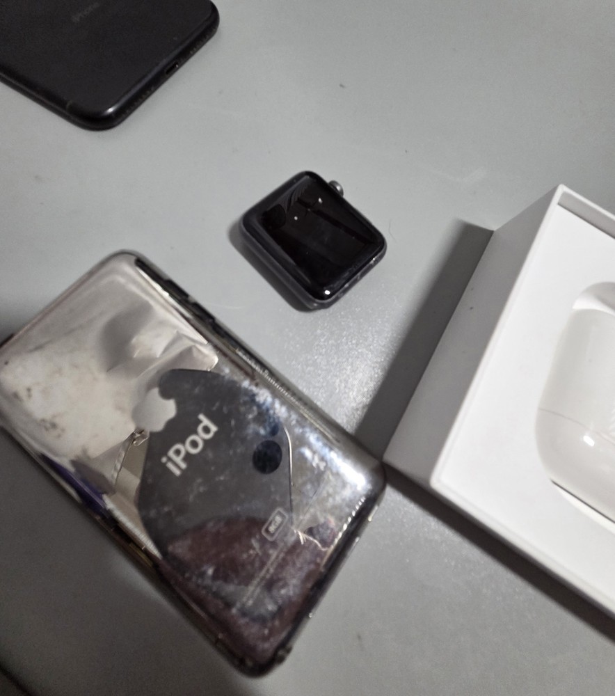 Apple Devices Set For Parts