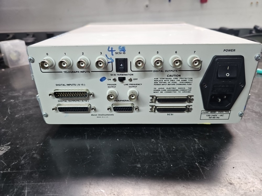 Axon Instruments DigiData 1322A 16-Bit Data Acquisition System