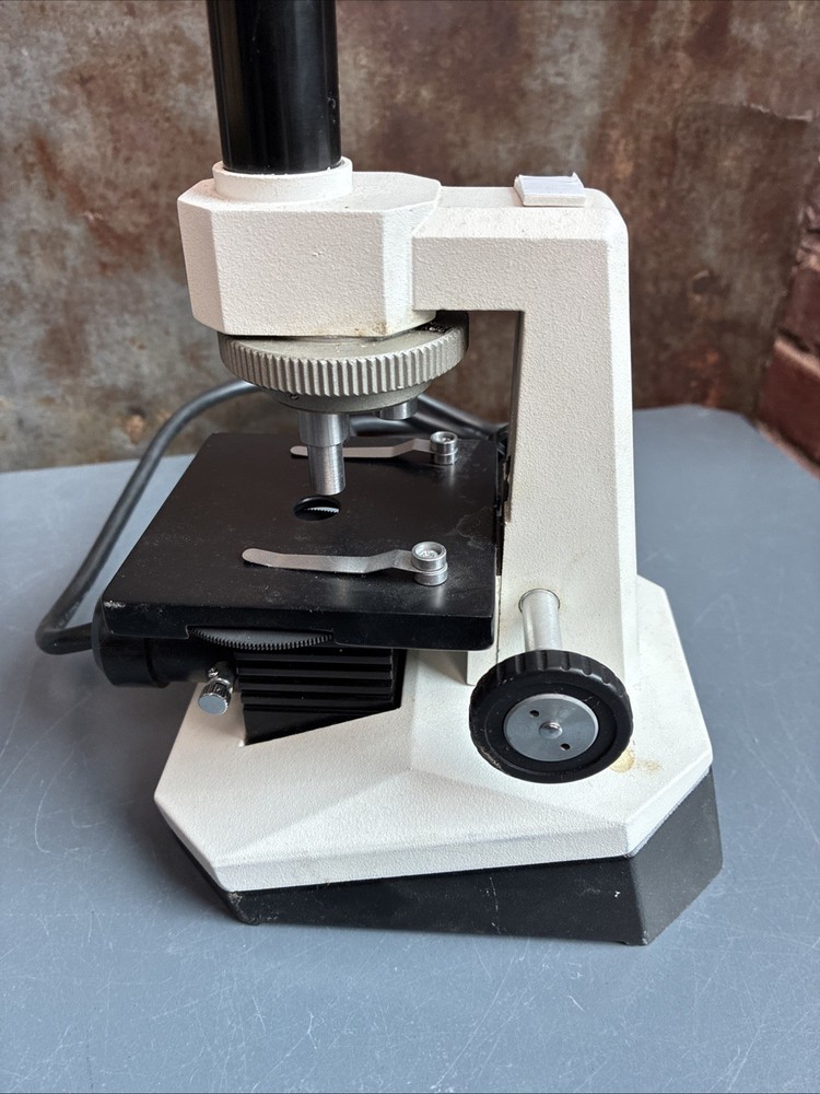 Parco EPS T-15XW Compound Microscope