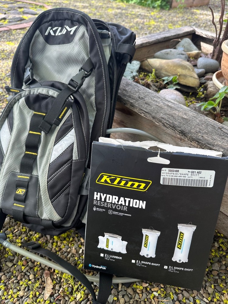Klim 3L hydration backpack w/ extra 3L reservoir