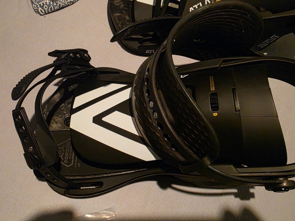 Union Atlas Pro Bindings Black/White Size Large