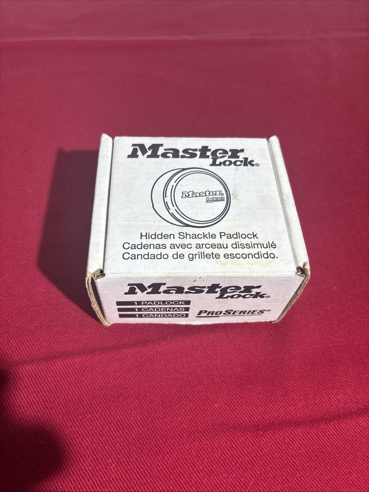 Master Lock 6271  Keyed Padlock - FREE SHIPPING.