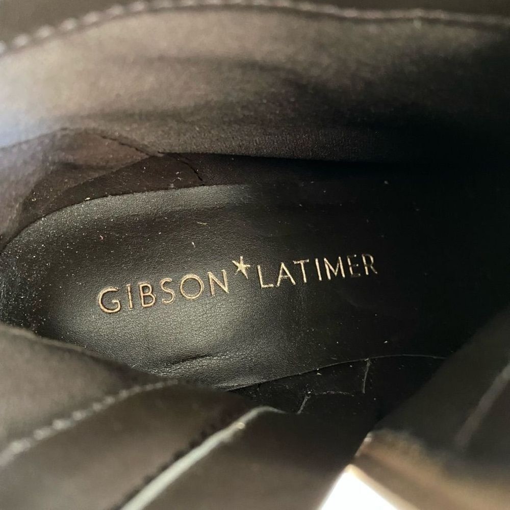 Gibson Latimer Woman’s Suede Booties Size 6