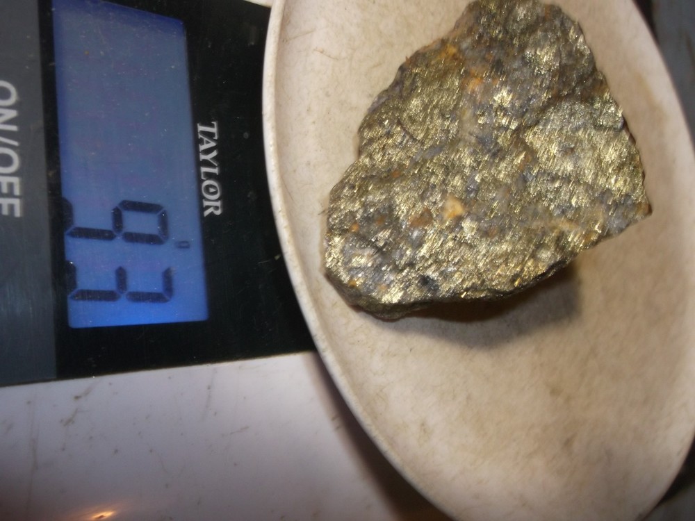 gold silver copper ore, 93 grams samples ,ore high grade .