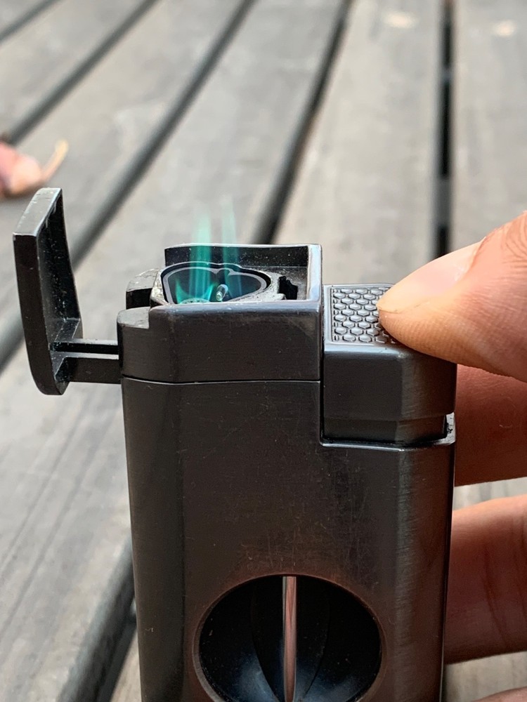 Lotus Rocket all in one Lighter