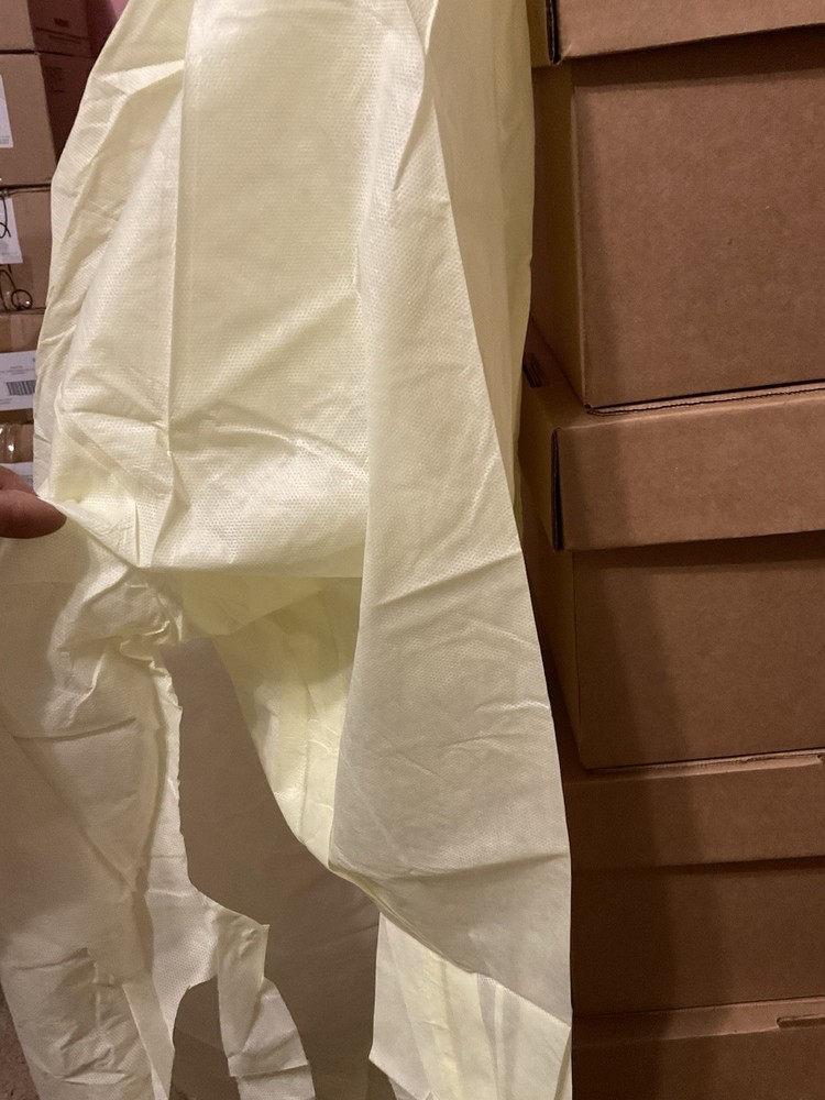 2pk Precept 50095 Over the Head Thumb Loop Isolation Gown Open Back (20ct)