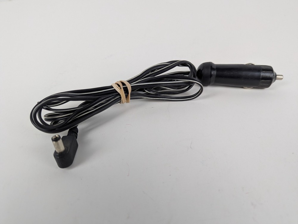 UNIDEN RD-35 RADAR DETECTOR - BRACKET & CIG CORD- POWERS ON (otherwise UNTESTED)