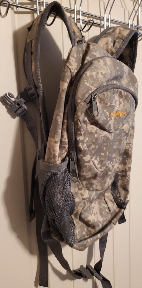 Lucky Bums Backpack Camouflage