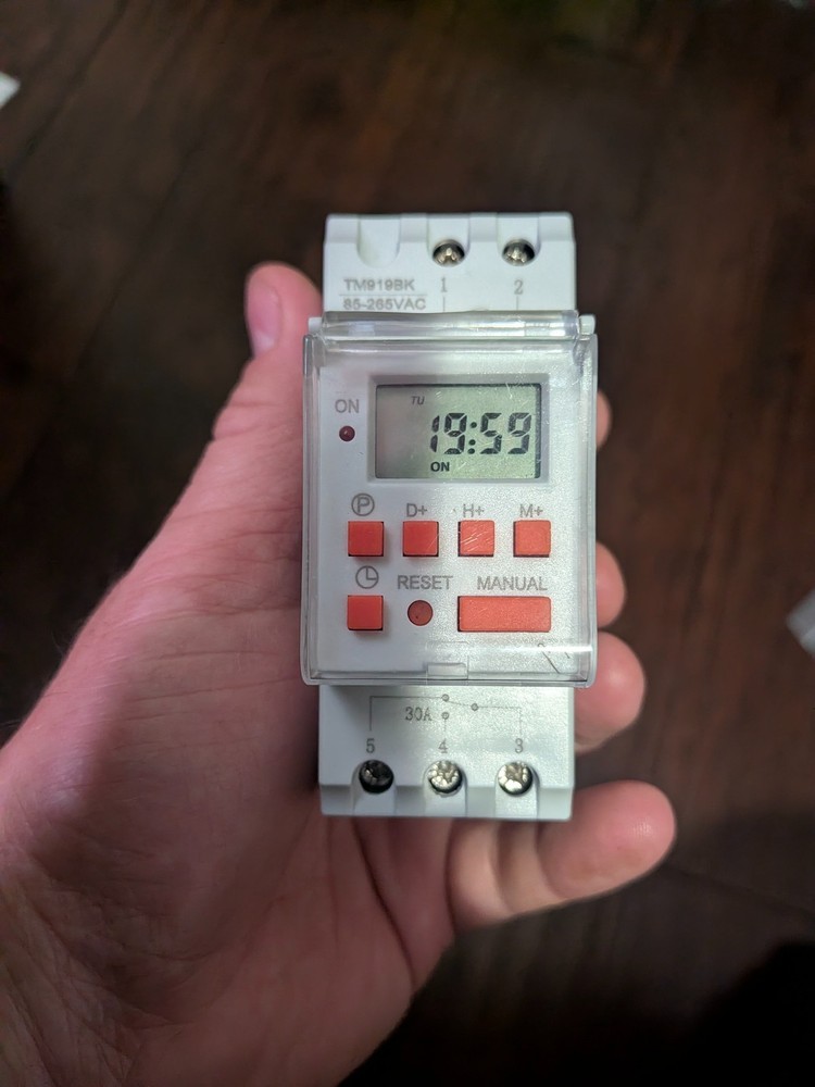 TM919BK Programmable Timer Switch