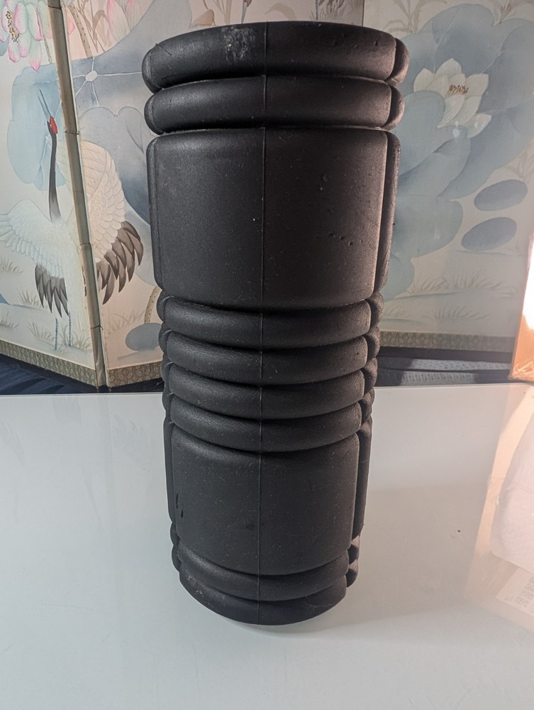 TriggerPoint GRID Foam Roller - Black - Deep Tissue Massage & Recovery - Clean