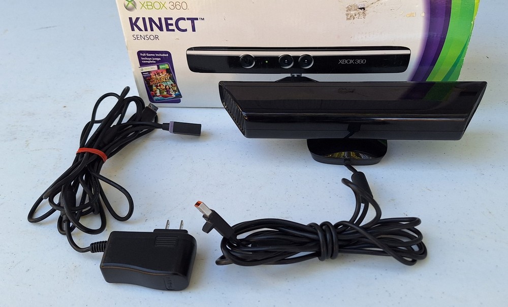 Microsoft LPF-00004 Kinect X BOX 360 Motion Sensor Gaming Controller EX+ w/ Box