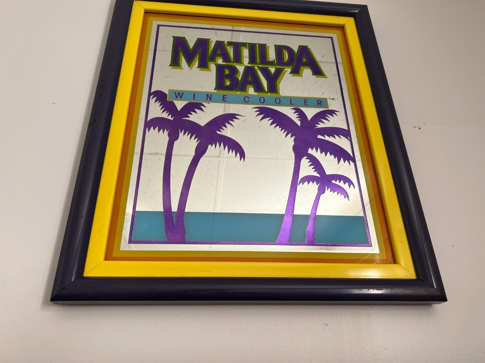 Classic - Matilda Bay Bar Mirror - Wine Coolers