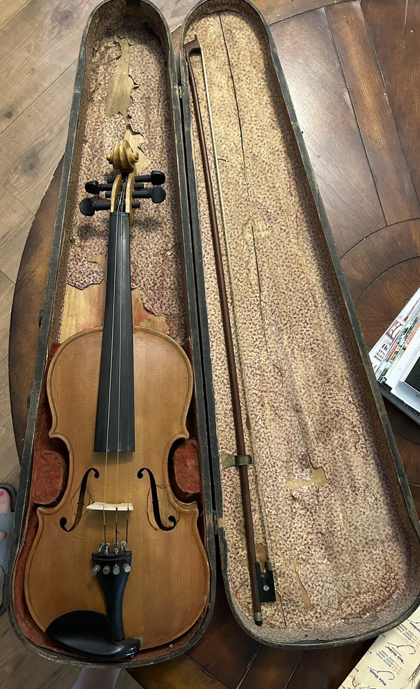 Vintage Violin with case and bow,  Full size