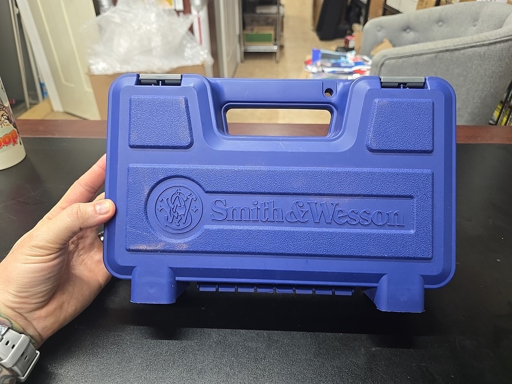 Smith And Wesson .357 586-8 Plastic Case