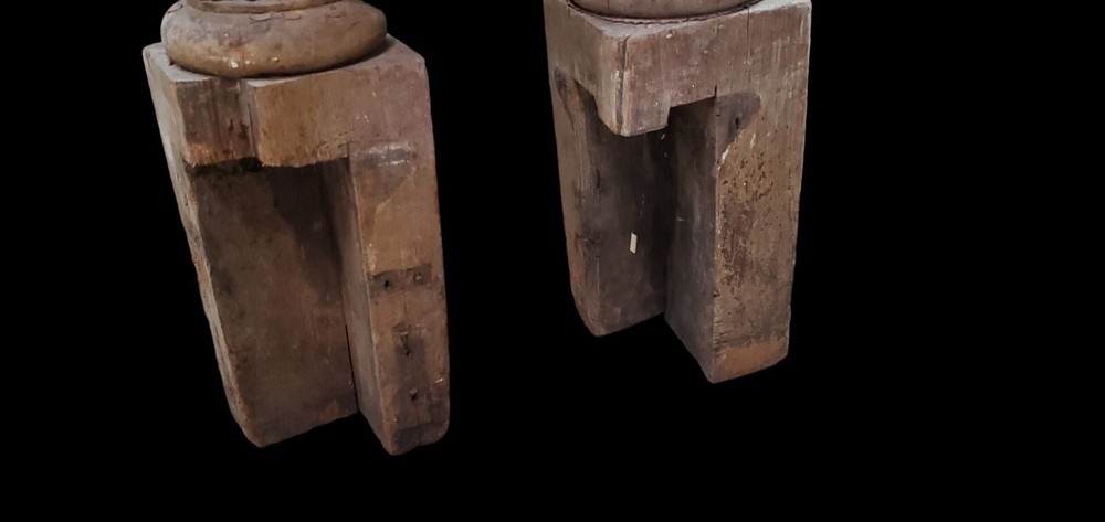 Pair Of Newel Posts *GAM0205