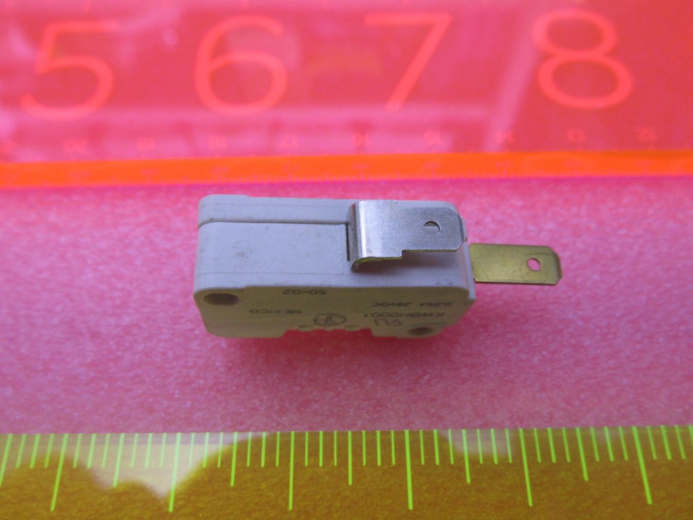 Cherry Microswitch Micro Switch 0.05 Amp 28 Vdc Gold Plated Low Current Contacts