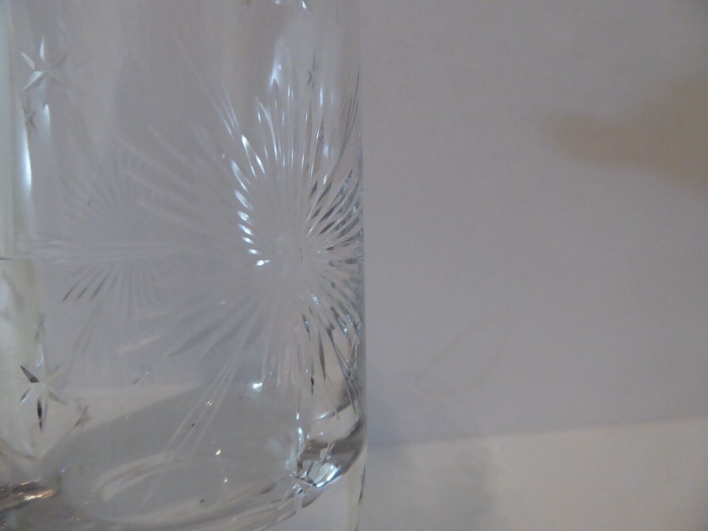 Crystal Vase 8” with Weighted Bottom, Engraved Star Pattern, Elegant (S2