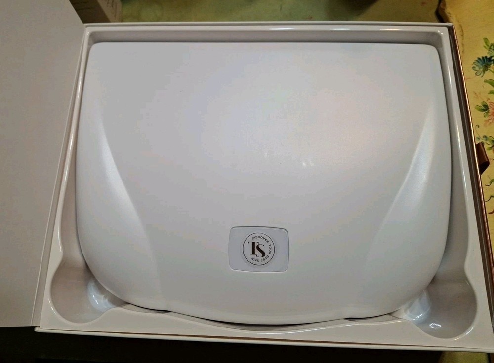 Trophy Skin MicrodermMD Professional Home Microdermabrasion System Open Box